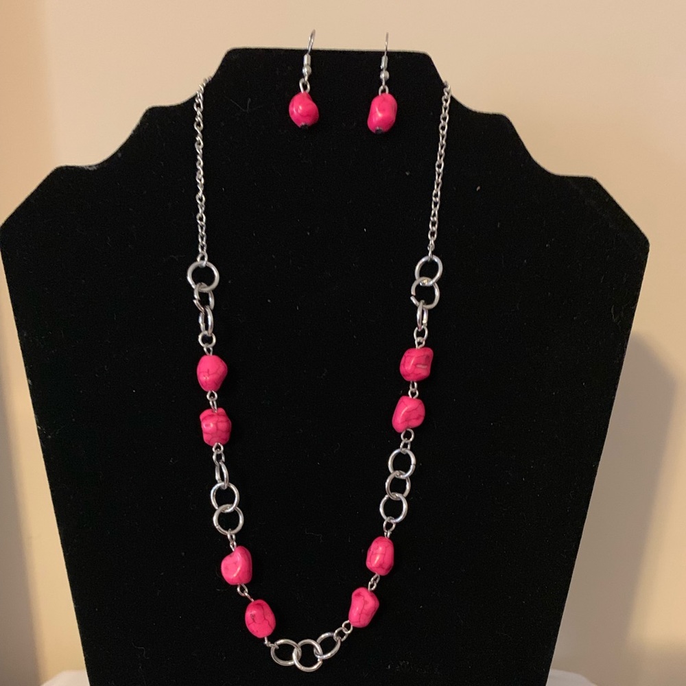 Pink Pebble Stone Silver Necklace with Earrings